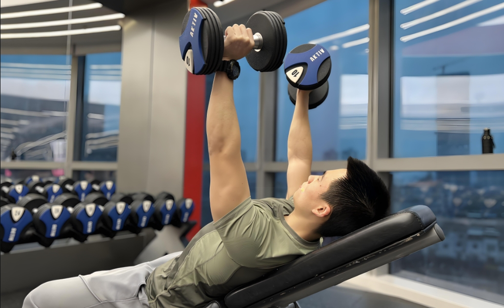 The Ultimate Guide to Chest Workouts: Foundations and Core Exercises