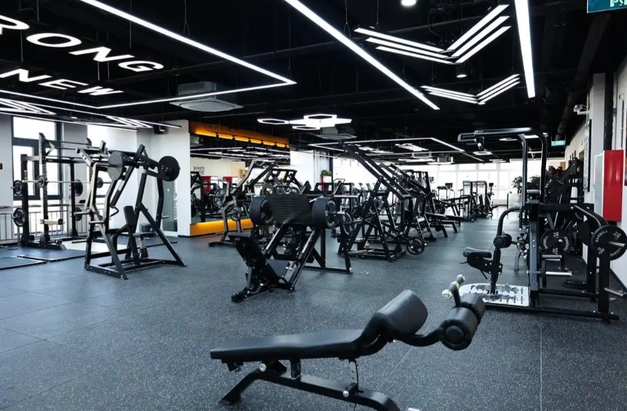 Benefits of Strength Training with Dumbbells for All Fitness Levels