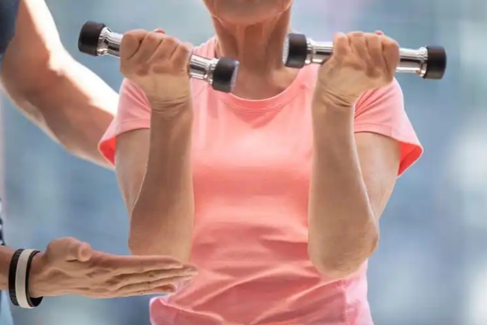 4 Shoulder Exercises Every Woman Should Do to Build Elegance and Confidence